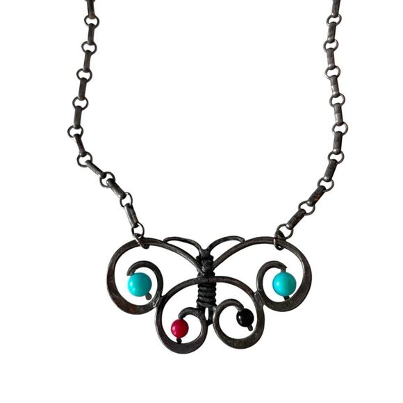 Vintage Silver Metal Wire Butterfly Pendant Necklace - Picture 4 of 5